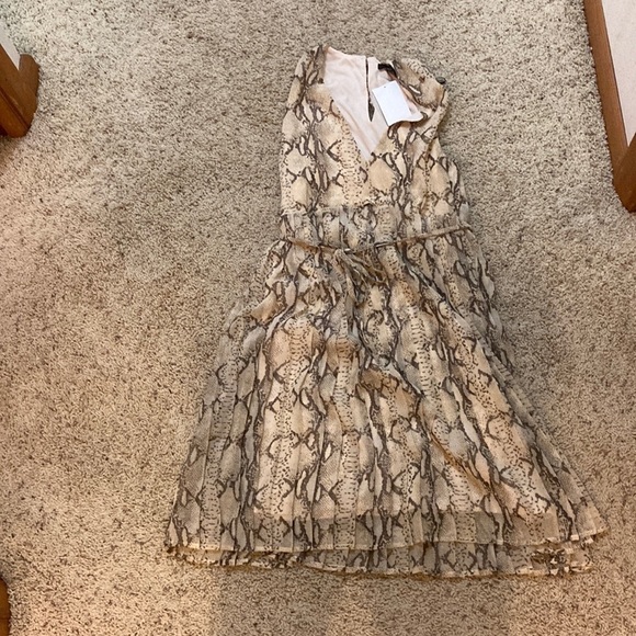 H&M Dresses & Skirts - H&M snakeskin printed dress